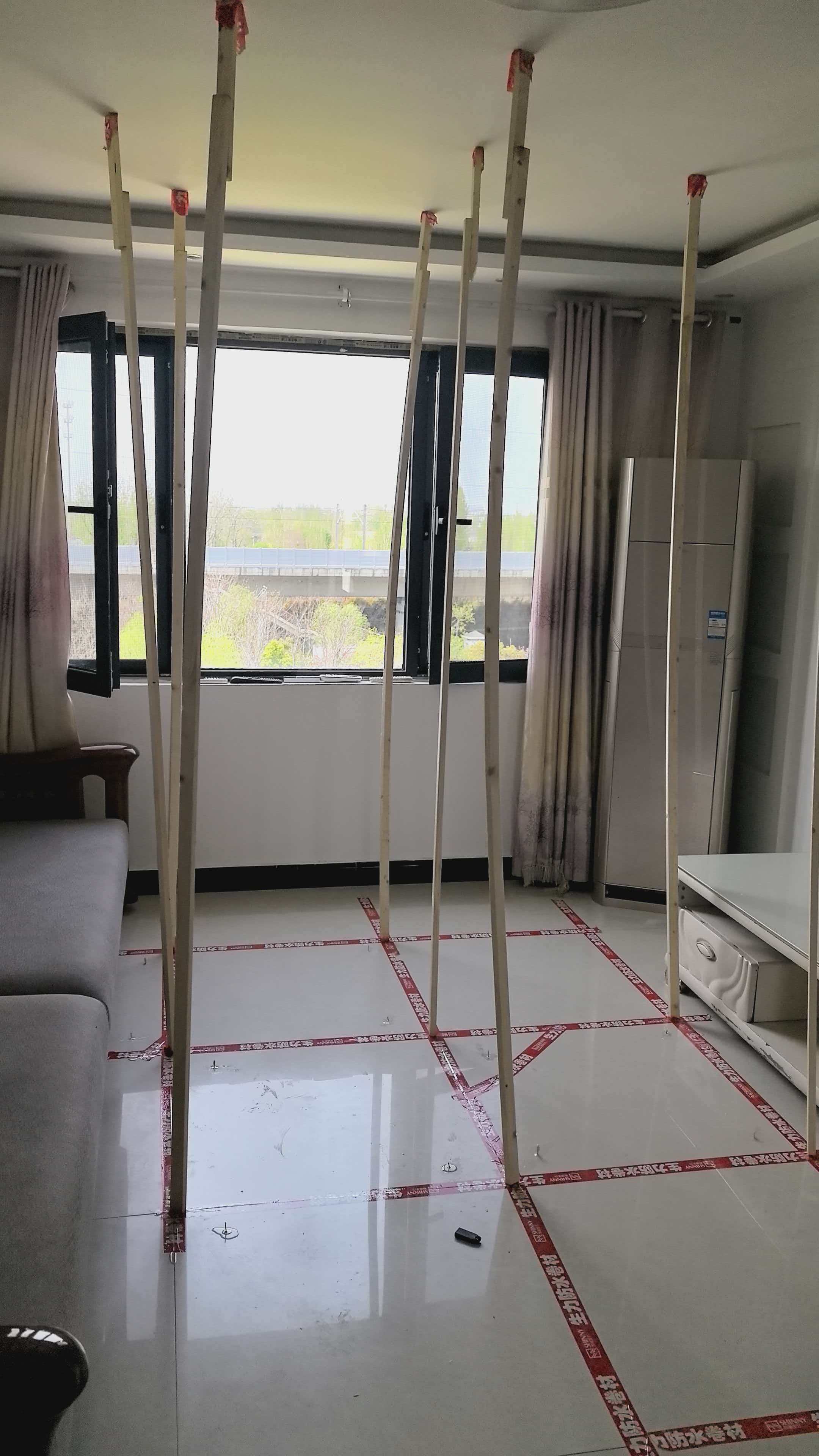 徐州徐矿城小区瓷砖空鼓修复完成，使用空鼓锤复检确认全部实心